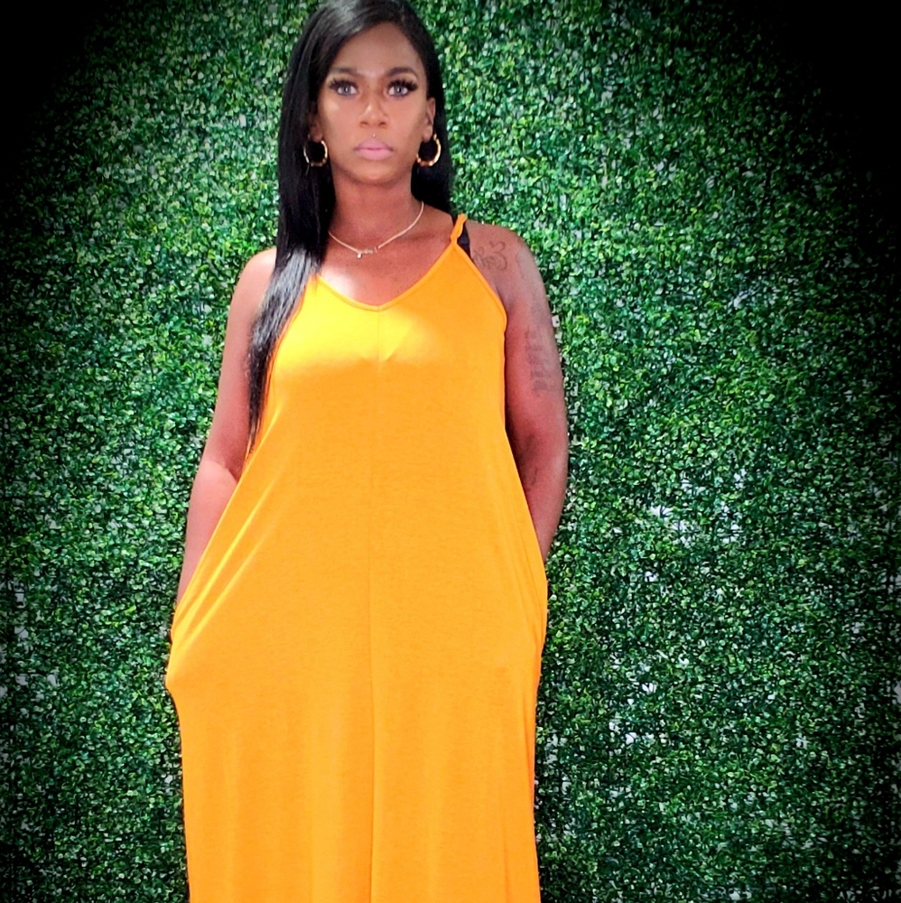 V-Neckline Cami Maxi Dress With Pockets🛍